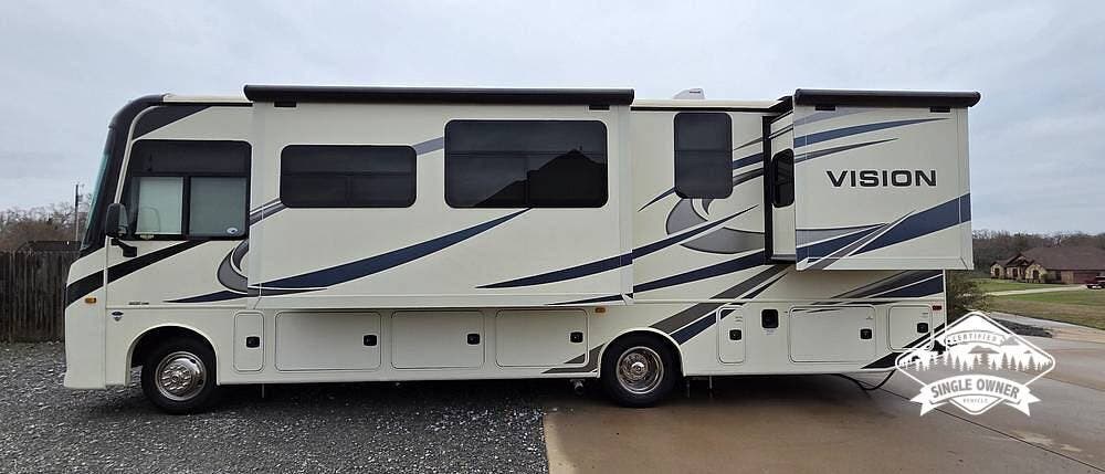 Used 2021 Entegra Coach Vision 31V available in Atoka, Oklahoma