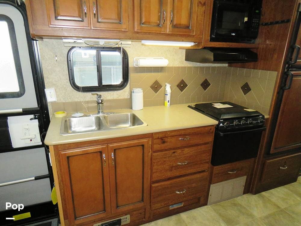 2014 Storm 32V by Fleetwood from Pop RVs in Gainesville, Florida