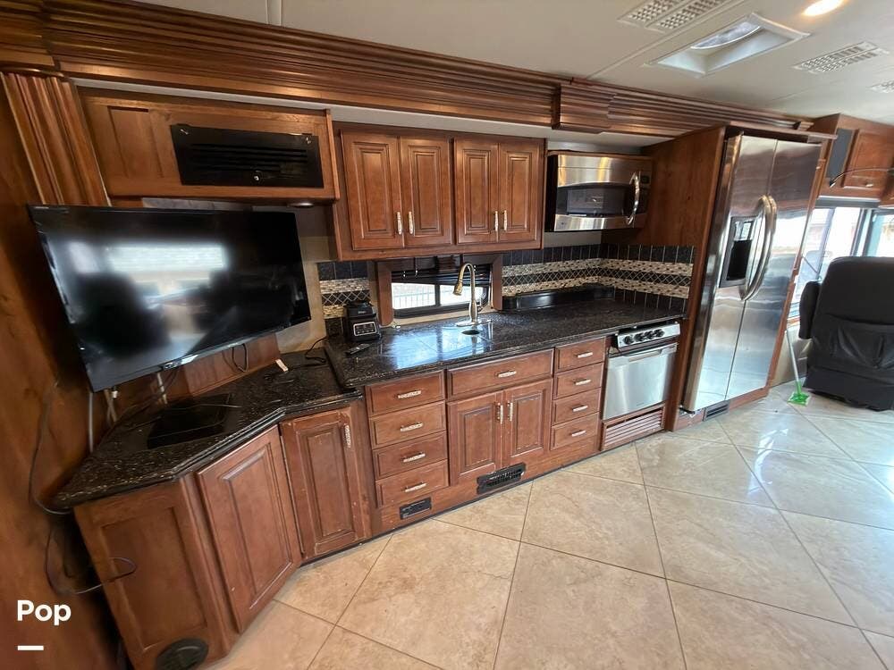 2014 Discovery 40G by Fleetwood from Pop RVs in Blanchard, Oklahoma