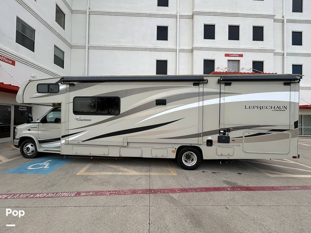 2019 Coachmen Leprechaun 311FS - Used Class C For Sale by Pop RVs in Fort Worth, Texas features Slideout, Awning, Generator, Leveling Jacks, Air Conditioning