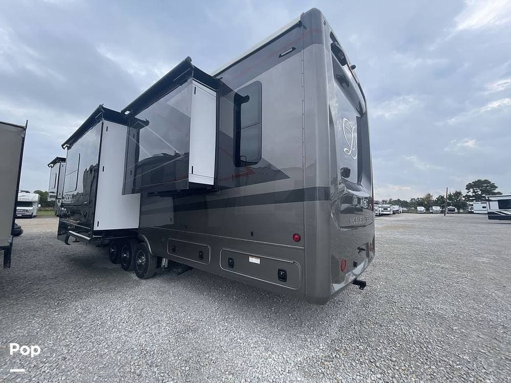 Used 2025 DRV Mobile Suites 44 Orlando available in Midland, Texas