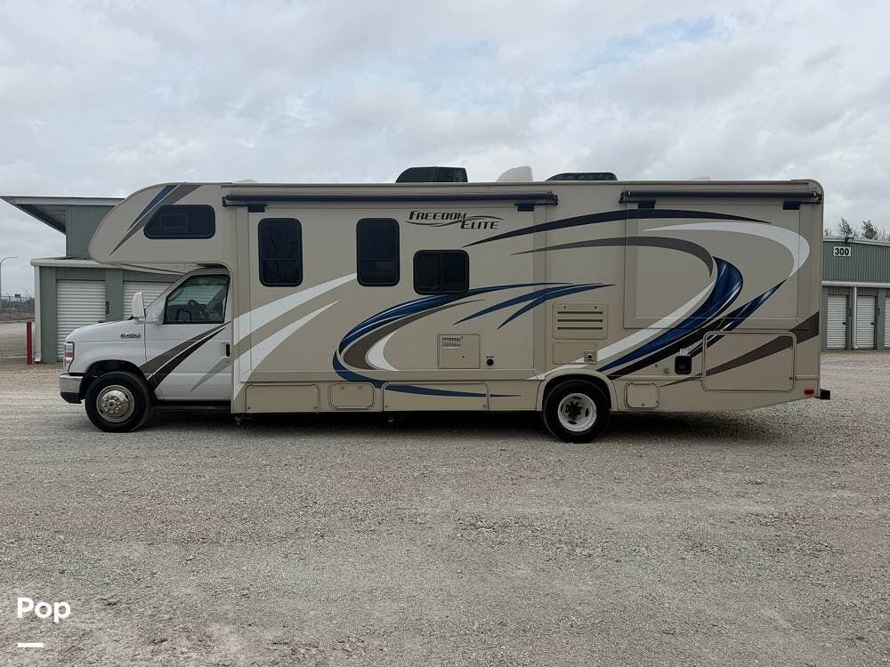 Used 2018 Thor Motor Coach Freedom Elite 29FE available in Fort Worth, Texas