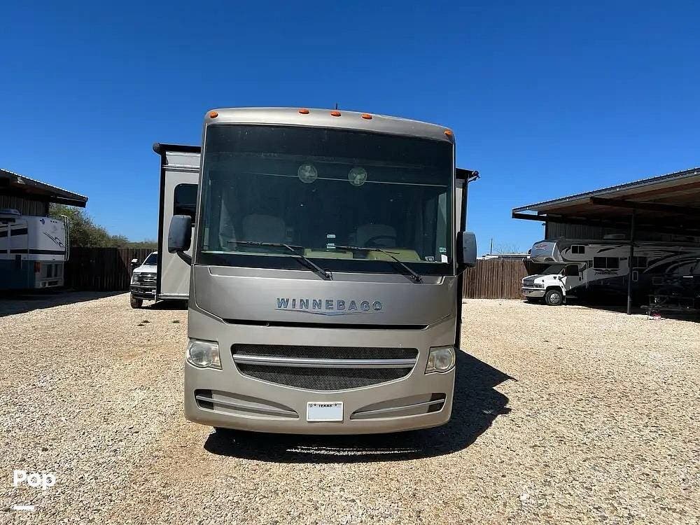 2014 Winnebago Sightseer 35G - Used Class A For Sale by Pop RVs in Liberty Hill, Texas features Slideout, Awning, Air Conditioning, Generator, Leveling Jacks