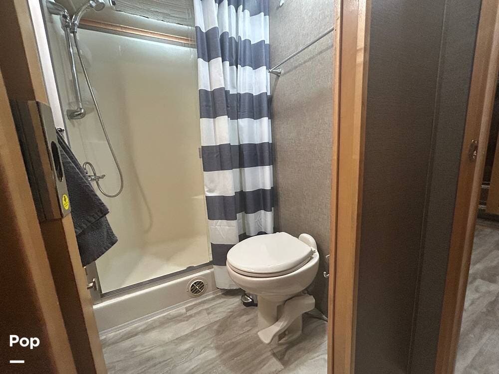 Used 2019 Vanleigh Vilano 385RD available in Morriston, Florida