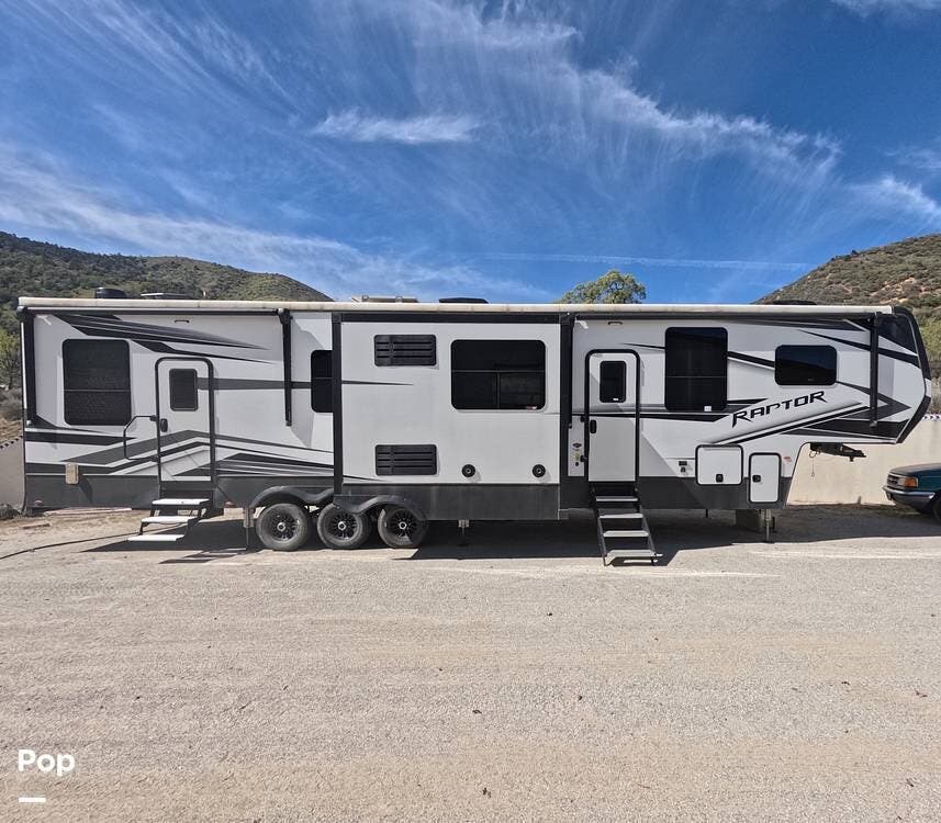 2022 Raptor 413 by Keystone from Pop RVs in Lebec, California