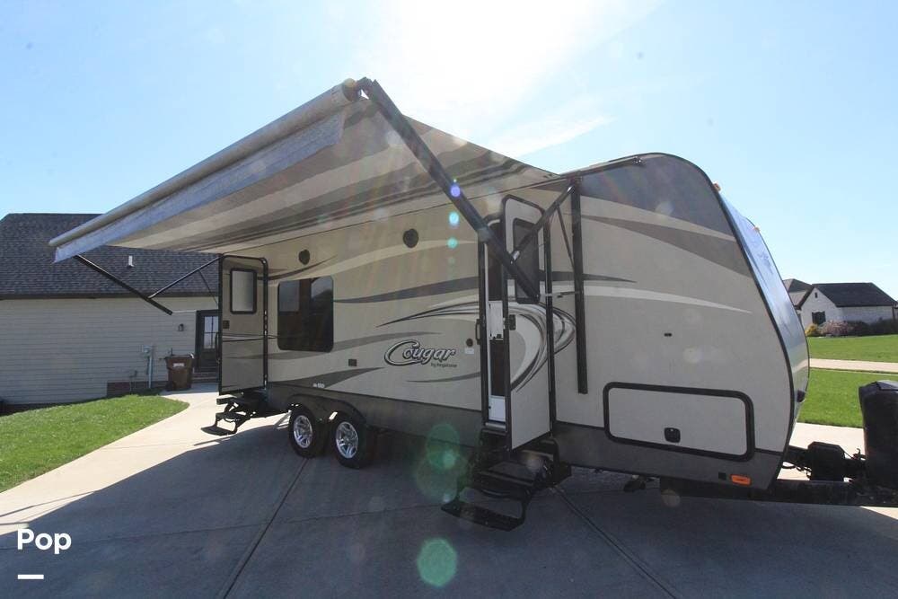 2017 Keystone Cougar 24SABWE - Used Travel Trailer For Sale by Pop RVs in Walton, Kentucky features Slideout, Awning, Leveling Jacks, Air Conditioning