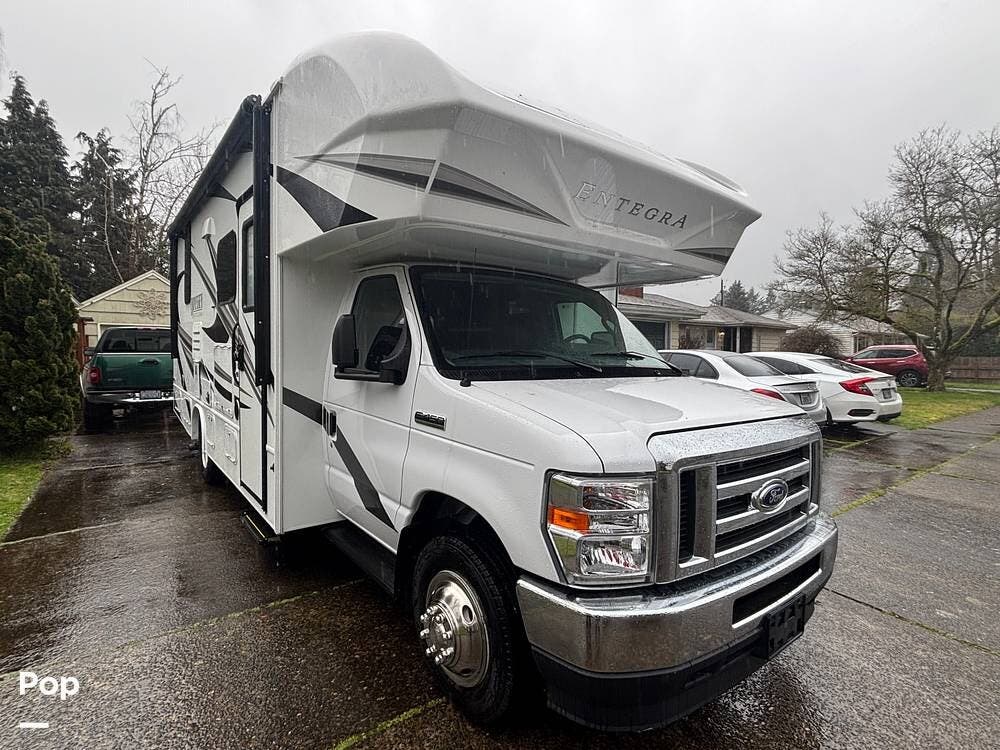 2022 Entegra Coach Odyssey 24B - Used Class C For Sale by Pop RVs in Vancouver, Washington features Air Conditioning, Awning, Slideout, Generator, Leveling Jacks