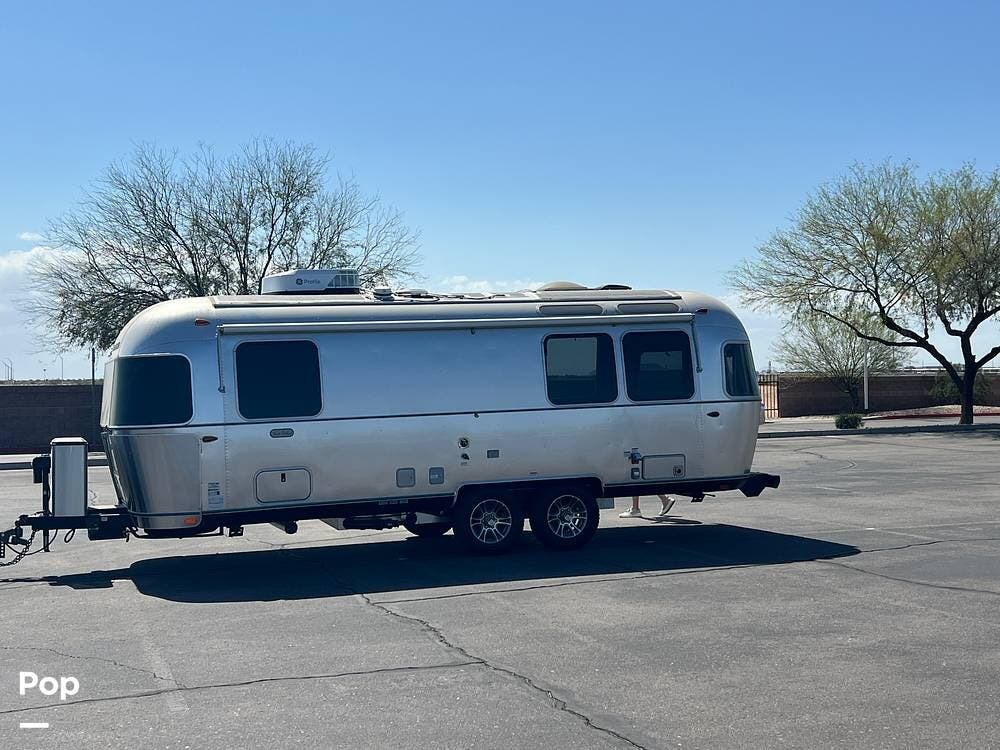 2025 Airstream Trade Wind 25FB Twin - Used Travel Trailer For Sale by Pop RVs in Chandler, Arizona features Air Conditioning, Awning