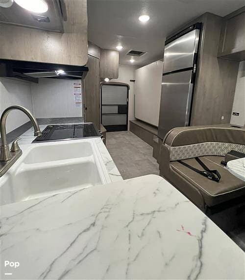 2020 Coachmen Freelander Coachmen  22XG - Used Class C For Sale by Pop RVs in Kettering, Ohio