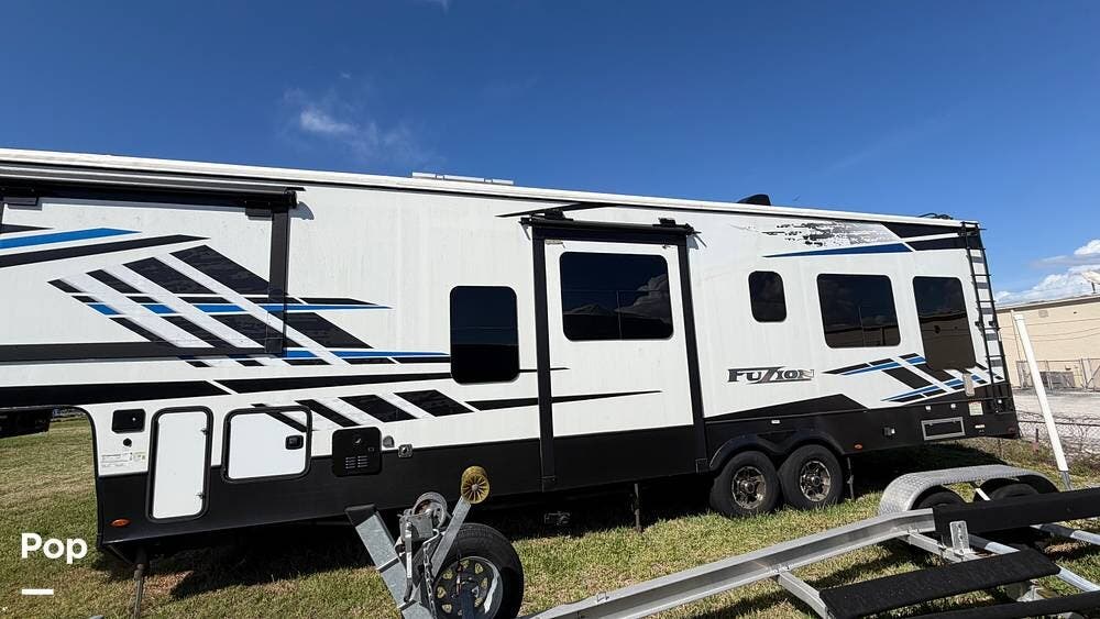 Used 2022 Keystone Fuzion 379 available in New Port Richey, Florida