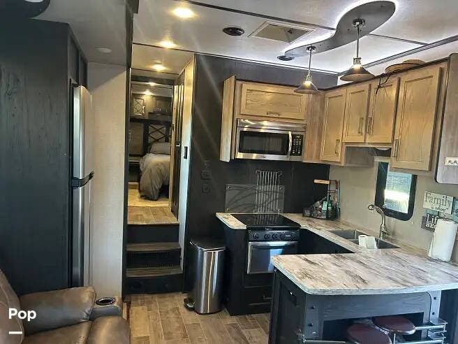 2017 Fuzion 442 by Keystone from Pop RVs in Manteca, California