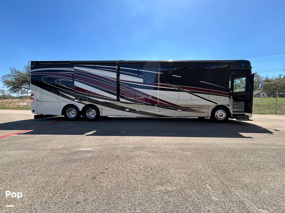2016 Tiffin Allegro Bus 45LP - Used Diesel Pusher For Sale by Pop RVs in New Braunfels, Texas features Slideout, Air Conditioning, Generator, Leveling Jacks, Awning
