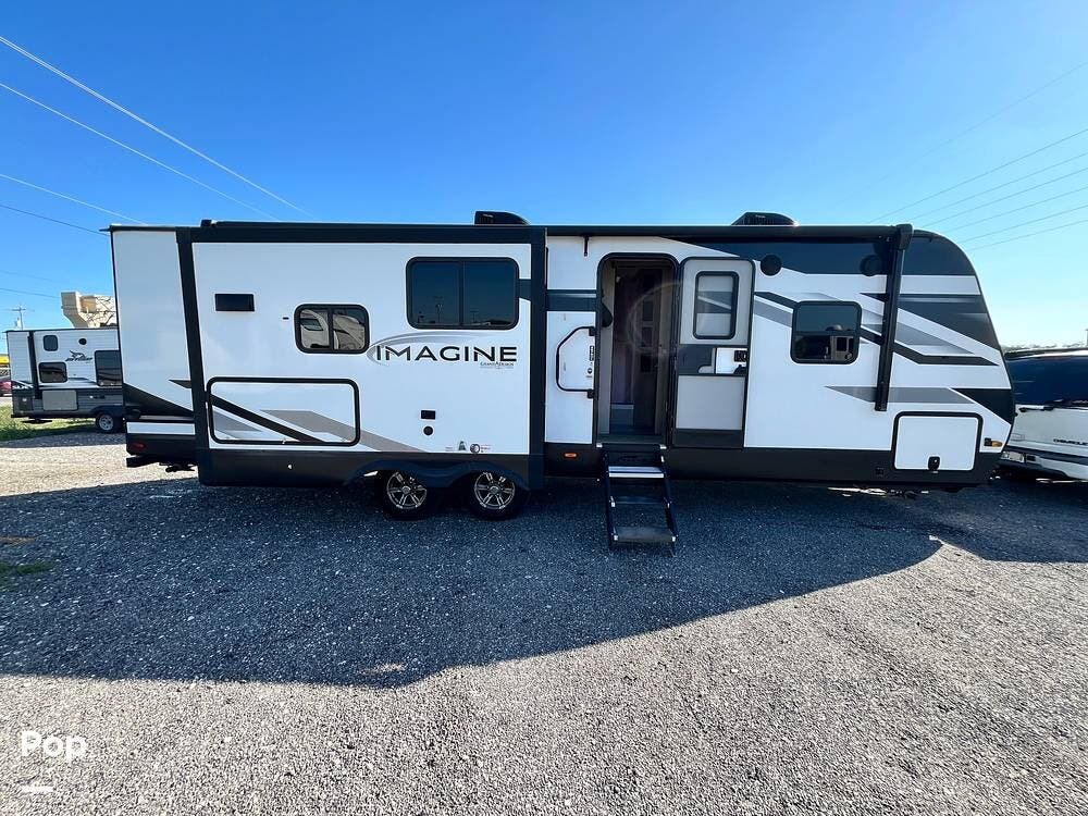 2023 Grand Design Imagine 2670MK - Used Travel Trailer For Sale by Pop RVs in Bulverde, Texas features Awning, Leveling Jacks, Air Conditioning, Slideout