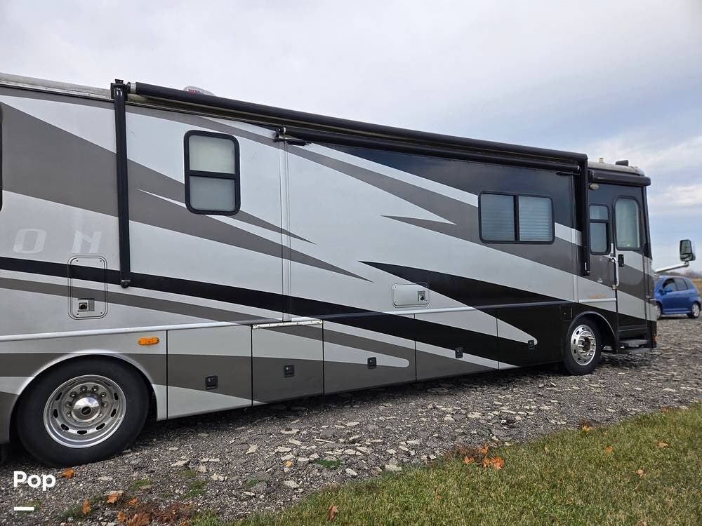 2004 Excursion 39S by Fleetwood from Pop RVs in Union, Illinois