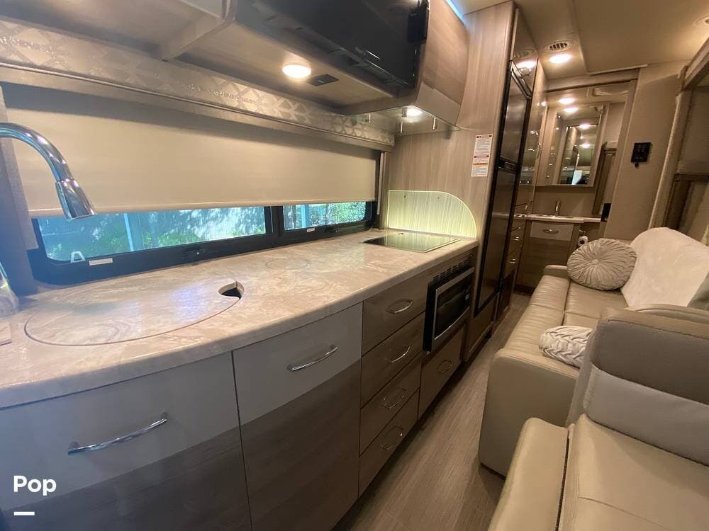 2020 Thor Motor Coach Delano 24FB - Used Class C For Sale by Pop RVs in Jacksonville, Florida features Generator, Slideout, Air Conditioning