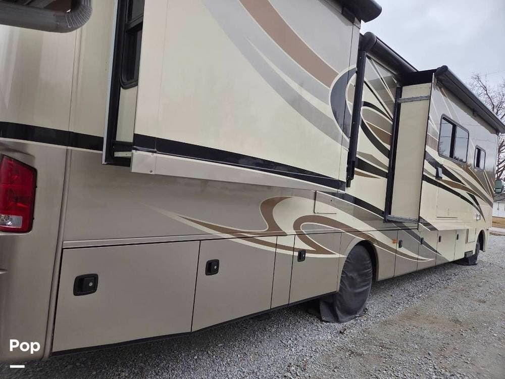Used 2013 Holiday Rambler Vacationer 36 SBT available in Monticello, Indiana