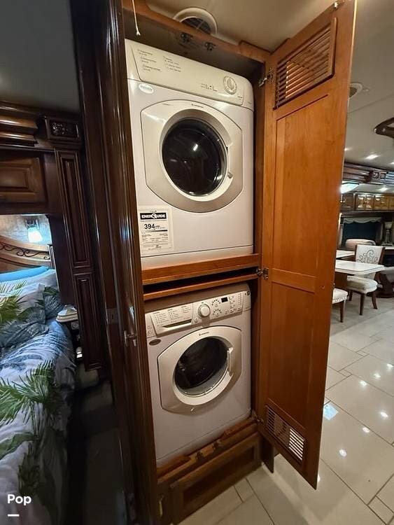 2012 Tiffin Allegro Bus 43QGP - Used Diesel Pusher For Sale by Pop RVs in Sacramento, California features Generator, Slideout, Awning, Air Conditioning, Leveling Jacks