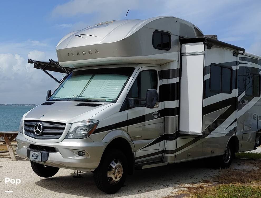 2016 Itasca Navion 24V - Used Class C For Sale by Pop RVs in Orange Park, Florida features Slideout