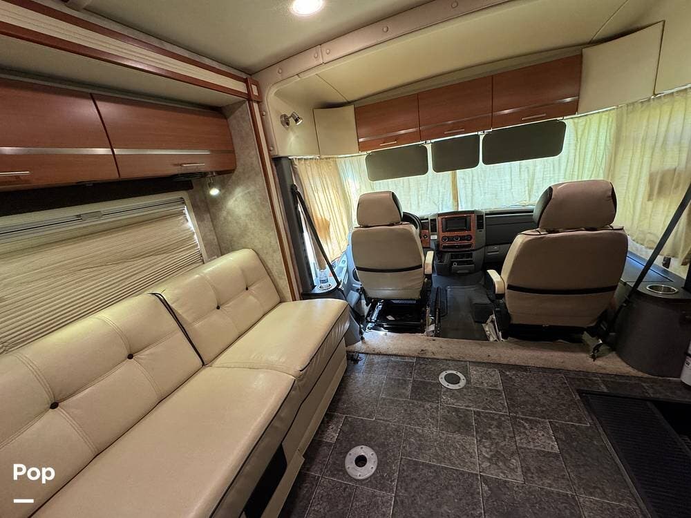 Used 2013 Itasca Reyo 25Q available in Westminster, California