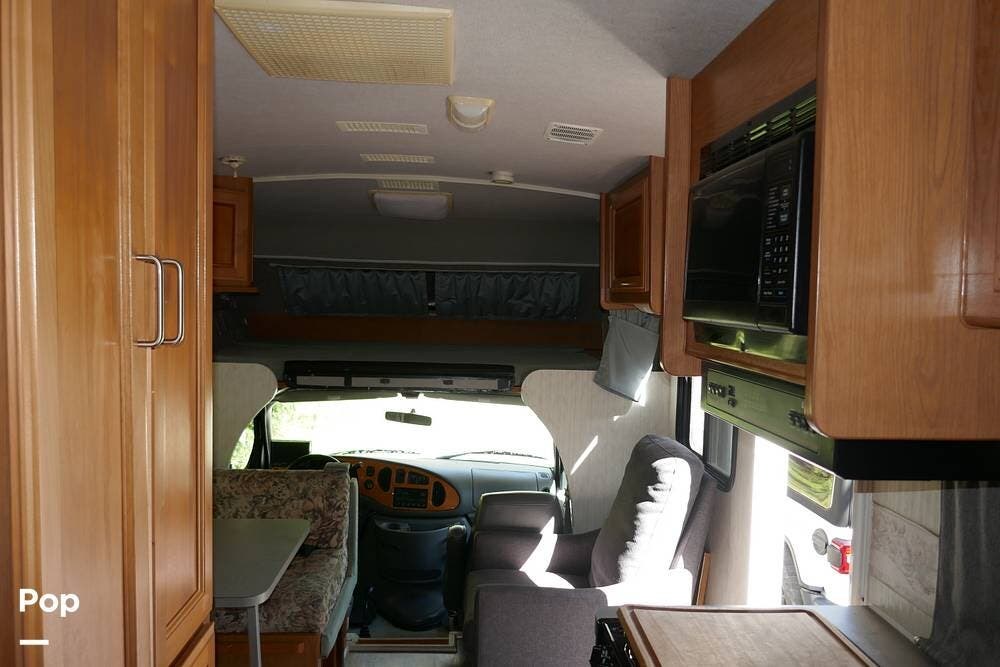 Used 1999 Fleetwood Tioga 26F available in Madisonville, Louisiana