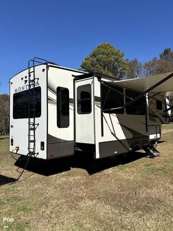 2020 Montana 3121RL by Keystone from Pop RVs in Stevenson, Alabama