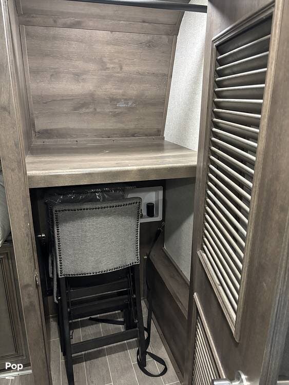 2020 Keystone Montana 3121RL - Used Fifth Wheel For Sale by Pop RVs in Stevenson, Alabama features Slideout