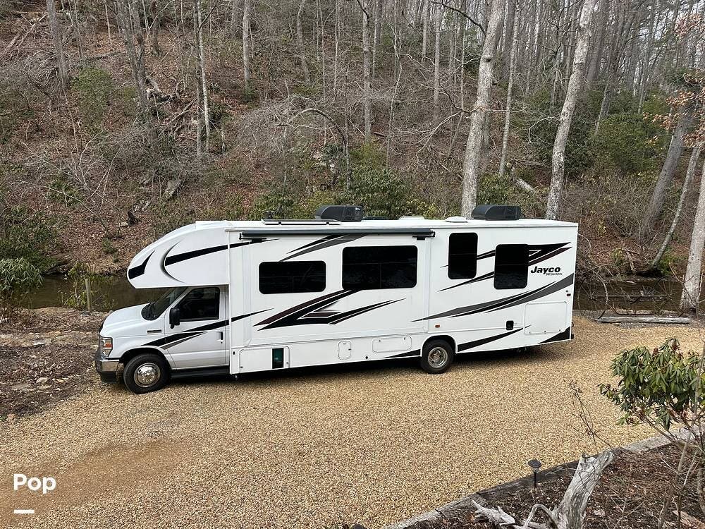 2023 Jayco Redhawk 29XK - Used Class C For Sale by Pop RVs in Woodlawn, Virginia features Awning, Slideout, Air Conditioning, Generator