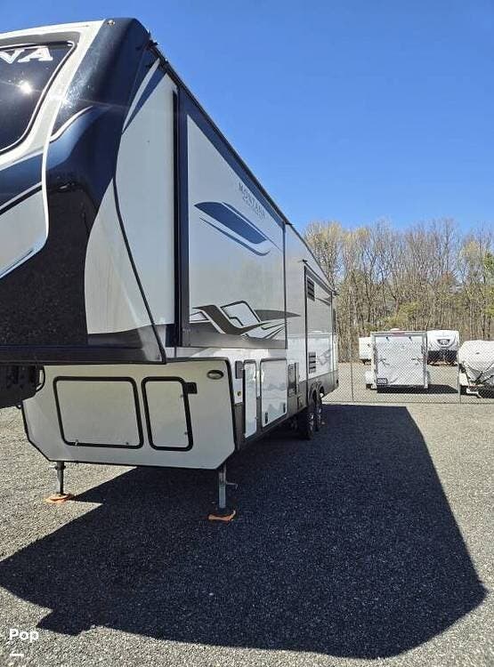 2022 Montana High Country 295RL by Keystone from Pop RVs in Ruckersville, Virginia