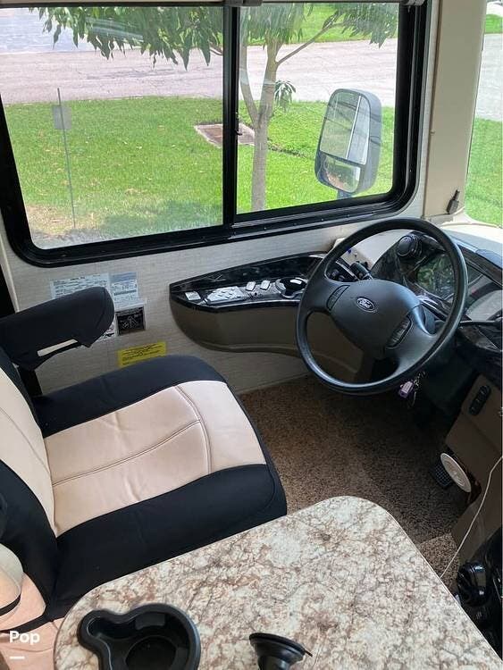 Used 2017 Jayco Alante 31v available in Port St. Lucie, Florida