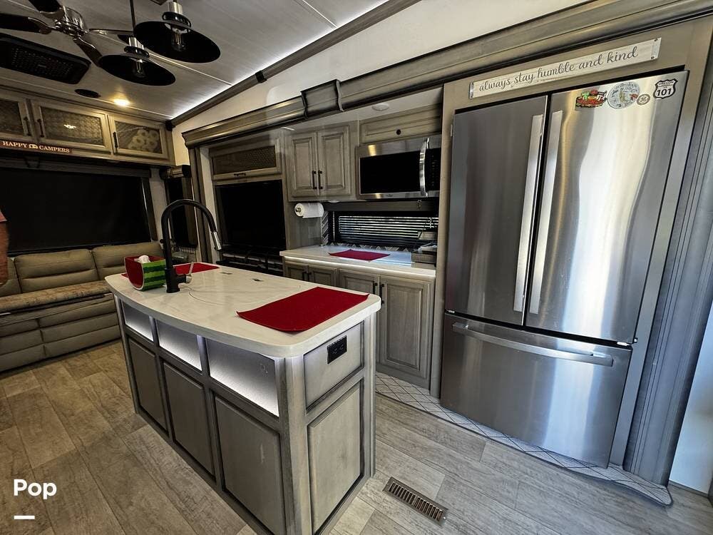 Used 2022 Keystone Montana 3231CK available in West Frankfort, Illinois