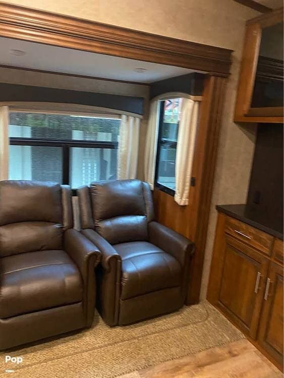 2017 Eagle 325BHQS by Jayco from Pop RVs in Westfield, Massachusetts