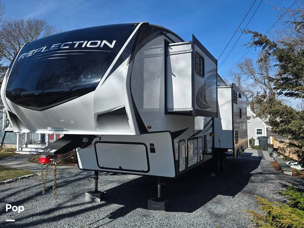 2021 Reflection 303RLS by Grand Design from Pop RVs in Hyannis, Massachusetts