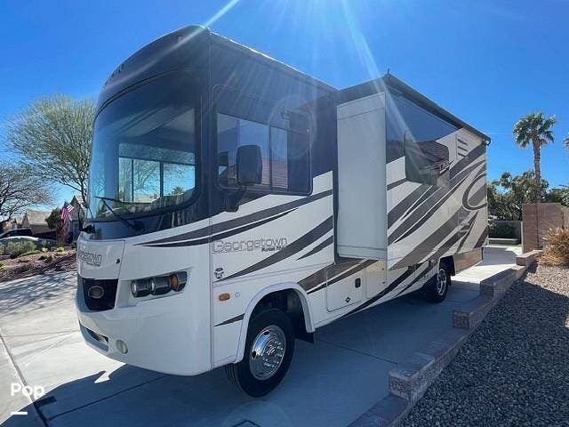 2015 Forest River Georgetown 270S - Used Class A For Sale by Pop RVs in Las Vegas, Nevada features Awning, Leveling Jacks, Slideout, Generator, Air Conditioning