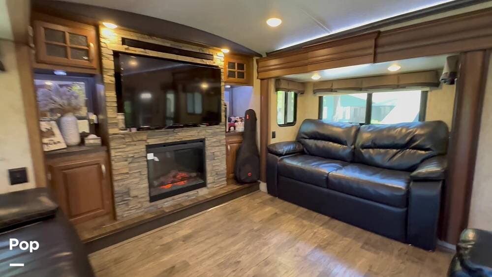 2015 Montana 3711FL by Keystone from Pop RVs in Sarasota, Florida
