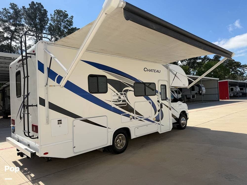 2021 Thor Motor Coach Chateau 25M E350 - Used Class C For Sale by Pop RVs in Conroe, Texas features Air Conditioning, Slideout, Generator, Leveling Jacks, Awning