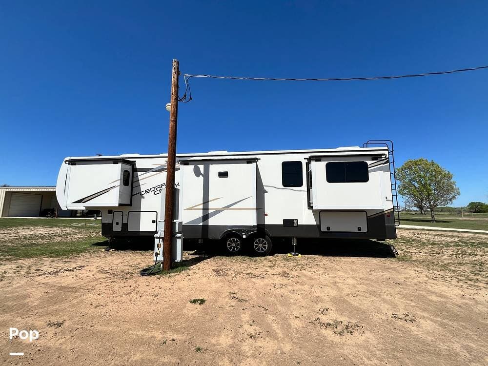 2022 Cedar Creek 375RD by Forest River from Pop RVs in Saint Hedwig, Texas
