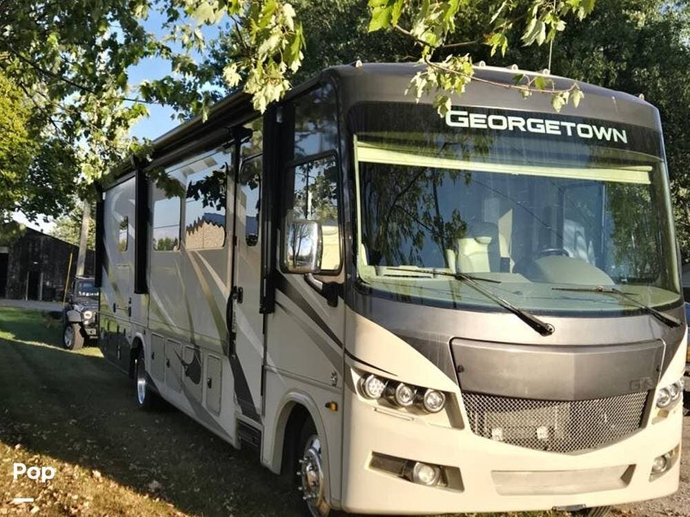 2020 Forest River Forest River 34H - Used Class A For Sale by Pop RVs in Somerville, Ohio features Slideout