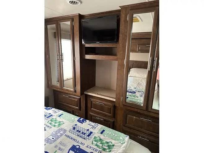 2016 Forest River FR3 30DS - Used Class A For Sale by Pop RVs in Lake Mary, Florida features Slideout