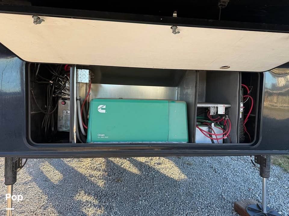 2020 Jayco Seismic 3815 - Used Fifth Wheel For Sale by Pop RVs in Elkton, Maryland features Slideout