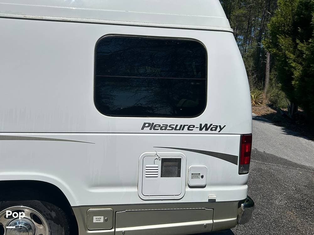 2009 Pleasure-Way Excel TS - Used Class B For Sale by Pop RVs in Panama City, Florida