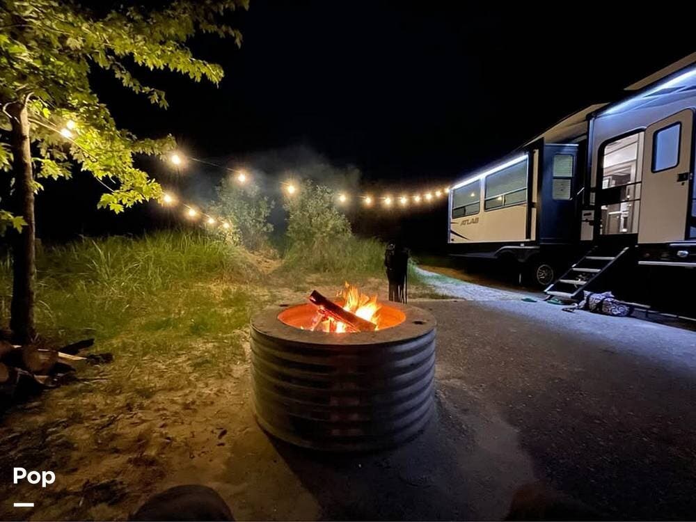 2020 Atlas 3552 MBKB by Dutchmen from Pop RVs in Trenton, Michigan