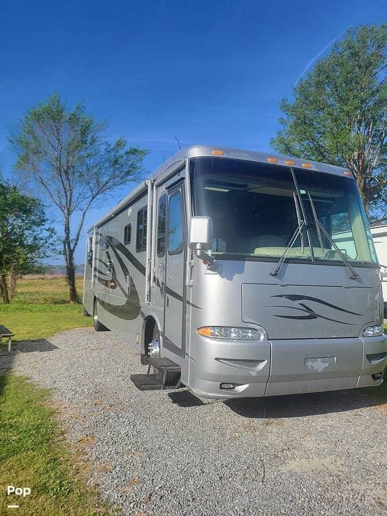 2004 Kountry Star 3705 by Newmar from Pop RVs in Culpeper, Virginia