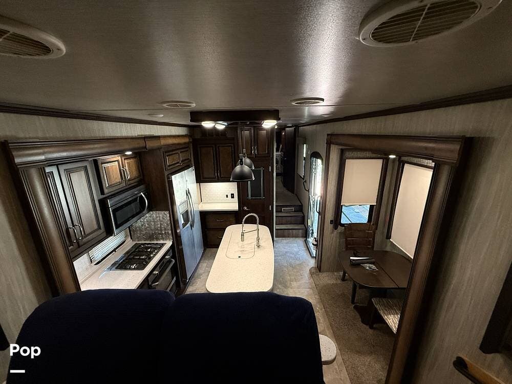 2019 Heartland Big Country 4011ERD - Used Fifth Wheel For Sale by Pop RVs in Bandera, Texas features Air Conditioning, Slideout, Leveling Jacks, Awning