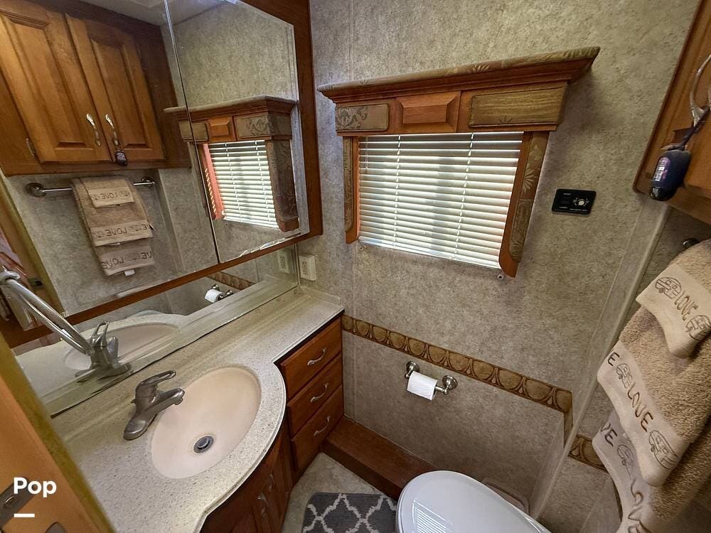 Used 2006 Holiday Rambler Endeavor 40PDQ available in Clearwater, Florida