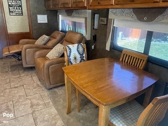 2014 Tiffin Allegro Open Road 31SA - Used Class A For Sale by Pop RVs in Sacramento, California features Air Conditioning, Slideout, Generator, Leveling Jacks, Awning