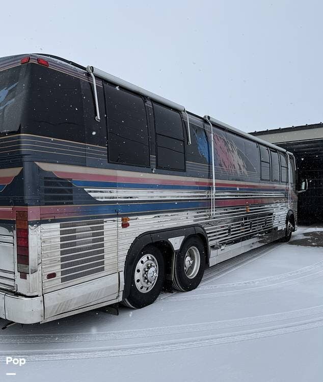 1992 Marathon 40 XL by Prevost from Pop RVs in New Richmond, Wisconsin