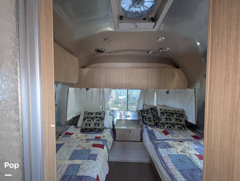 Used 2020 Airstream Flying Cloud 27FB Twin available in Clearwater, Florida