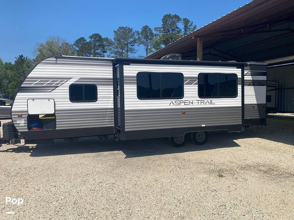 2023 Dutchmen Aspen Trail 2790BHS - Used Travel Trailer For Sale by Pop RVs in Denham Springs, Louisiana features Slideout, Air Conditioning, Leveling Jacks, Awning