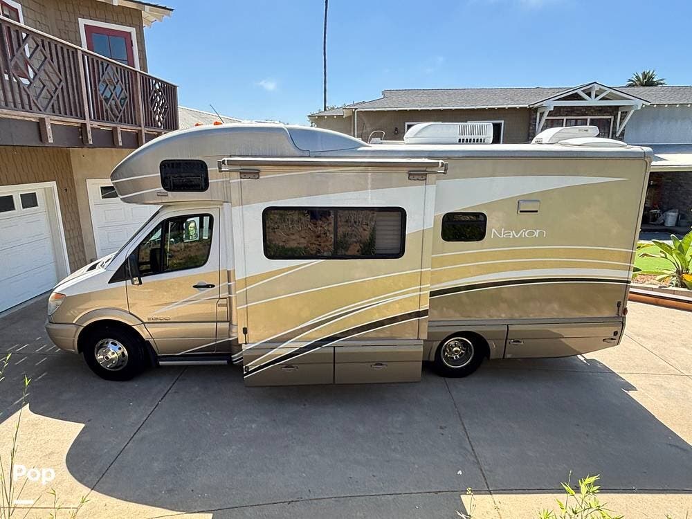 2008 Itasca Navion 24H - Used Class C For Sale by Pop RVs in Encinitas, California features Awning, Generator, Air Conditioning, Slideout