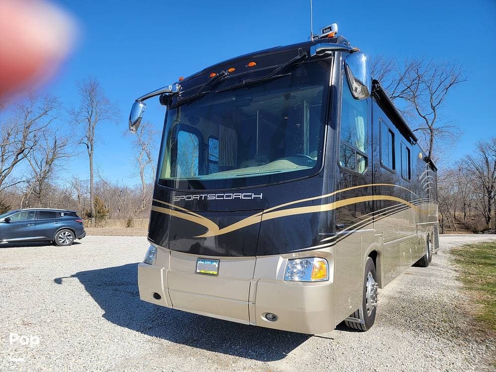 2009 Coachmen Sportscoach 500TG Legend - Used Diesel Pusher For Sale by Pop RVs in Solon, Iowa features Slideout, Air Conditioning, Generator, Awning, Leveling Jacks